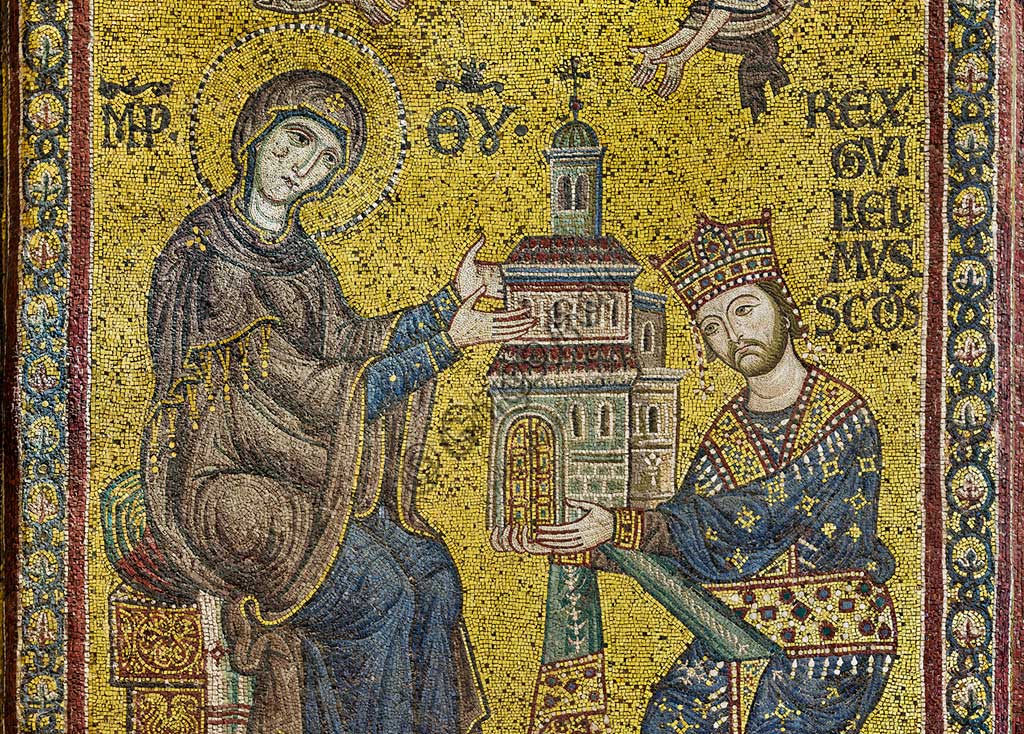 Duomo di Monreale, transetto: mosaico bizantino che raffigura Re Guglielmo II che offre la Cattedrale a Maria Vergine. Particolare.I mosaici del Duomo vennero eseguiti tra il XII e la metà del XIII secolo da maestranze in parte locali e in parte veneziane, formatesi alla scuola bizantina.