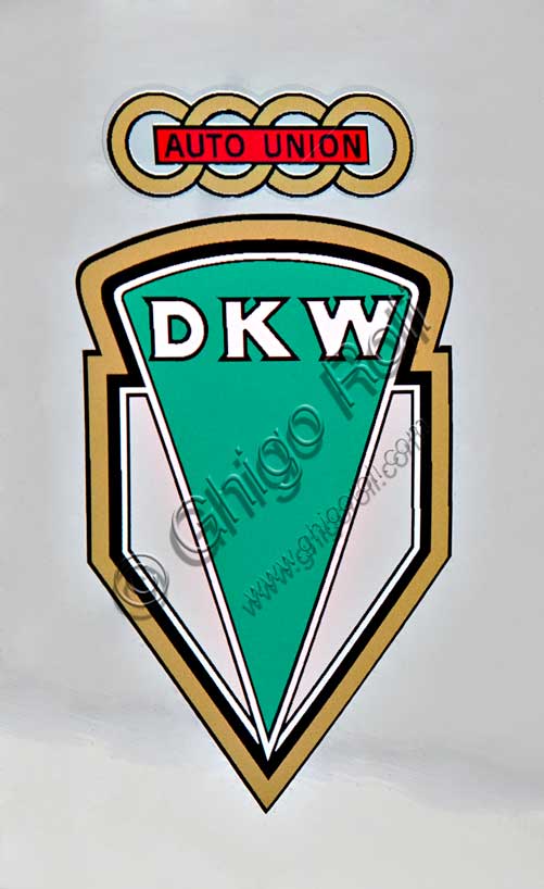 Vintage motorcycle “DKW UB 350 Sport”Brand: DKWmodel: UB 350 Sportcountry: Germany - Zschopauyear: 1936condition: restoreddisplacement: 350engine: two-stroke single-cylinder flat-washgearbox: three-speedDKW was founded by the Danish engineer Jorge Skafte Rasmussen as a car factory. In 1919, based on a design by Hugo Ruppe, he built an engine to be applied to bicycles that, playing on the company's initials, was named Das Kleine Wunder, "The Little Wonder". Thus began the rise of that brand that with dozens of models, would set Germany in motion in the 1930s and, in 1938, would reach, the first motorcycle manufacturer in the world, the figure of one million units produced.This 350 has a two-stroke engine (like almost all the models from the company), but with flat scavenge intake, two intake ports, double transfer, aluminium piston.