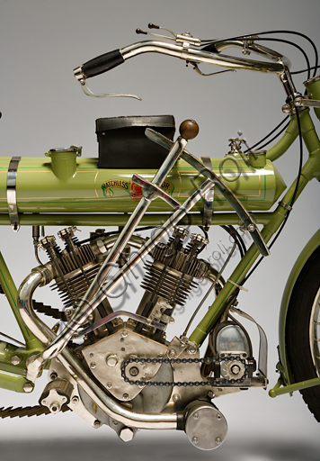 Vintage Matchless motorcycle, 700 V Twin.Brand: Matchless / Collier & Sonsmodel: 700 V Twincountry: United Kingdom - Plumstead (London)year: 1912conditions: restoreddisplacement: 680 cc. (bore and stroke 70x88)engine: JAP 50 ° V-twin with overhead valvesgearbox: gradual pulley variator and belt transmissionH.H. Collier, created his first Matchless bike in 1889, startingone of the oldest British brands. The sons who are also pilots follow him in the enterprise: Charlie, who wins the first Tourist Trophy in history in 1907, Harry wins in 1909 and again Charlie triumphs in 1910. Matchless produced numerous models until 1960.