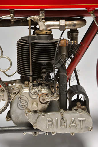 Vintage motorcycle Rigat 500.Brand: Rigat motorcyclesmodel: 500country: Italy - Turinyear: 1912conditions: restoreddisplacement: 487 (bore and stroke 84 x 88)engine: single cylinder Fafnir with opposite valvesgearbox: single speed with pulley transmissionAs a pioneer, Felice Rigat combines the skills of a pilot with the passion of the mechanic. He built, in Turin between 1910 and '14, motorcycles with a German 500 cc Fafnir engine. As a driver he wins the Como Brunate five times. This model, with its characteristic long U-shaped intake manifold, features a refined fork with a half-leaf spring.