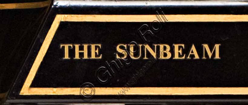 Vintage motorcycle “Sunbeam Model 5 Lusso 500”Brand: Sunbeammodel: Model 5 Lusso 500country: United Kingdom - Wolverhamptonyear: 1926condition: restoreddisplacement: 492 cc. (bore and stroke 77 x 105.5)engine: single-cylinder side-valvegearbox: three-speedJohn Marston, the founder of Sunbeam with a stern character, after starting as a manufacturer of enameled tableware, continued as a bicycle manufacturer, but never rode a motorcycle or a car that he considered too dangerous...Despite this, his perfectionism is reflected in the high quality of all Sunbeam production. In fact, his motorcycles, which were always more expensive than the others, had their own loyal audience of admirers.This Model 5 is one of the most representative models of the golden age of Sunbeam. After 1930 a long decline began which saw Sunbeam first absorbed by the AMC group, then by BSA and finally, in 1964, closed.