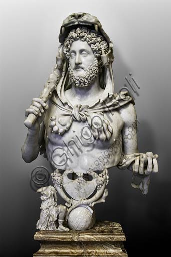 Musei Capitolini:  busto di Commodo, raffigurato nelle sembianze di Ercole, (180-193 d. C.).