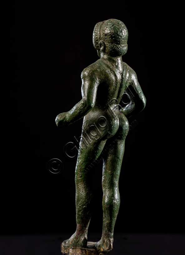 Museo Civico Archeologico di Bologna: bronzetto votivo maschile, da Monteacuto Ragazza (Grizzana Morandi).Inv. 27818