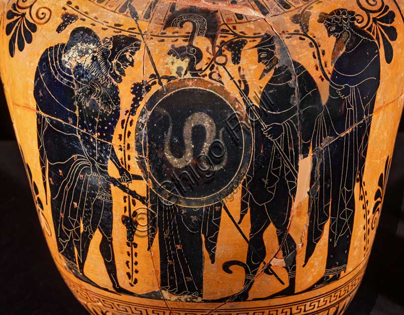 Museo Civico Archeologico di Bologna:Anfora a collo distinto di fabbricazione attica a figure nere, con coperchio. Herakles, accompagnato da Hebe,fa il suo ingresso in Olimpo accolto da Athena, Hermes e Dioniso. Dal sepolcreto Arnoaldi, tomba 80. Inv. 17832.Particolare.