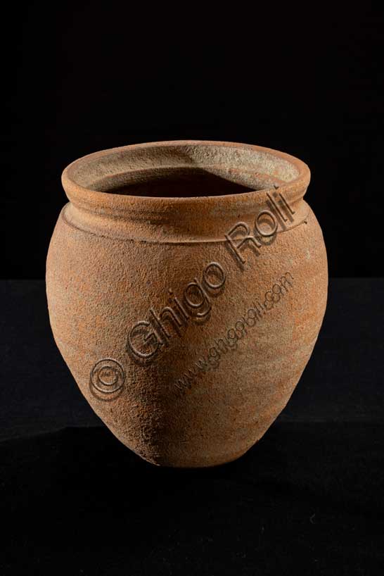 Museo Civico Archeologico di Bologna:Olla in ceramica.Inv. ROM_1453 