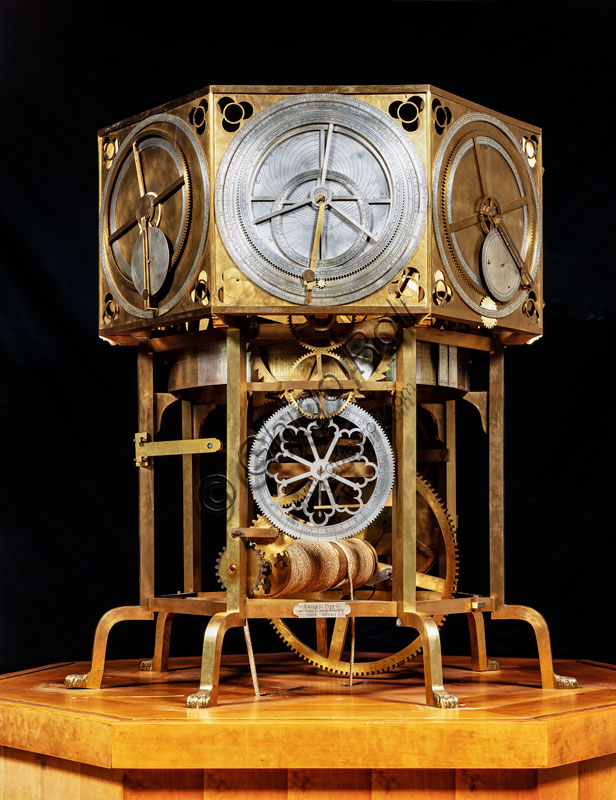 Museo Nazionale della Scienza e della Tecnologia Leonardo da Vinci, Sala dell’orologeria: ricostruzione dell’astrarlo trecentesco di Giovanni de Donde, realizzato dall’orologiaio milanese Luigi Pippa.