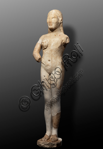 Orvieto, Museo Faina: Venere di Cannicella, statua etrusca in marmo ritrovata nel santuario del sito di Cannicella, 520 - 530 a.C. 