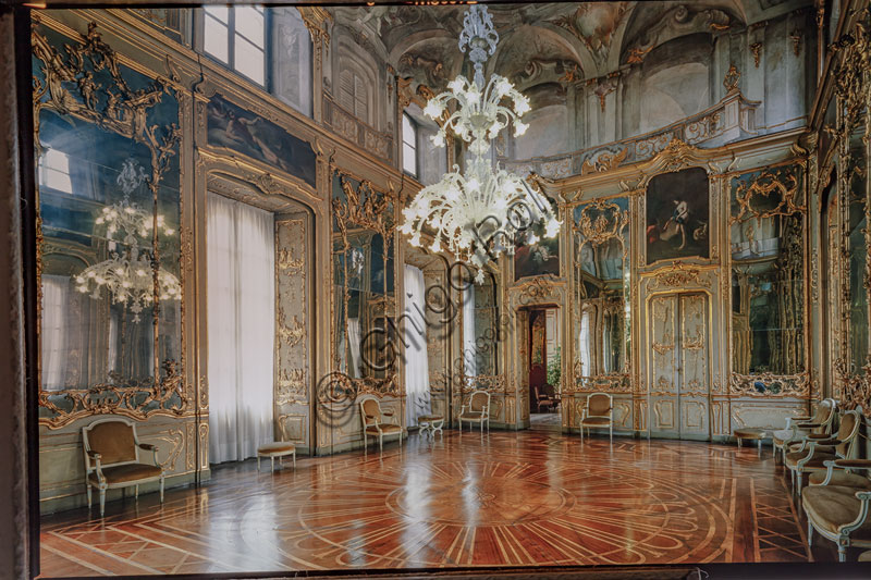  Palace Litta: hall of the mirrors.