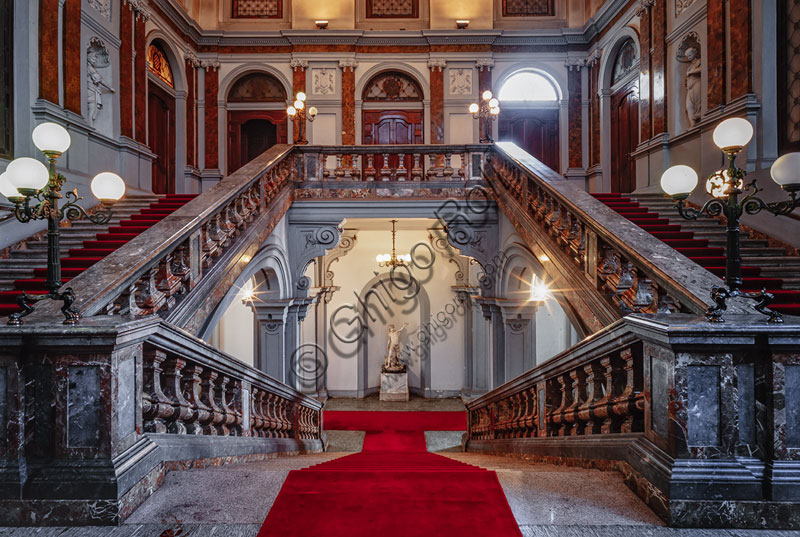  Palace Litta: staircase of honors.