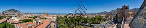 Palermo: orbicular view of the town from the Porta Nuova Tower. 