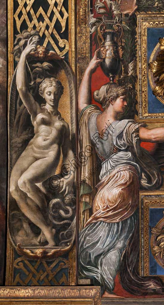 Parma, Church of St. Maria della Steccata, arch of the eastern arm of the transept: frescoes by Girolamo Francesco Maria Mazzola, known as Parmigianino, with caryatids which refer to the legend of the Wise Virgins and the Mad Virgins (1530-39). Detail.