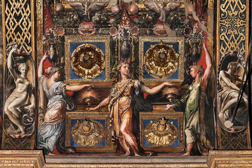 Parma, Chiesa di Santa Maria della Steccata, arcone del braccio orientale del transetto: affreschi del Parmigianino (Girolamo Francesco Maria Mazzola),  con canefore, che richiamano la leggenda delle Vergini Sagge e delle Vergini Folli  (1530-39). Particolare.