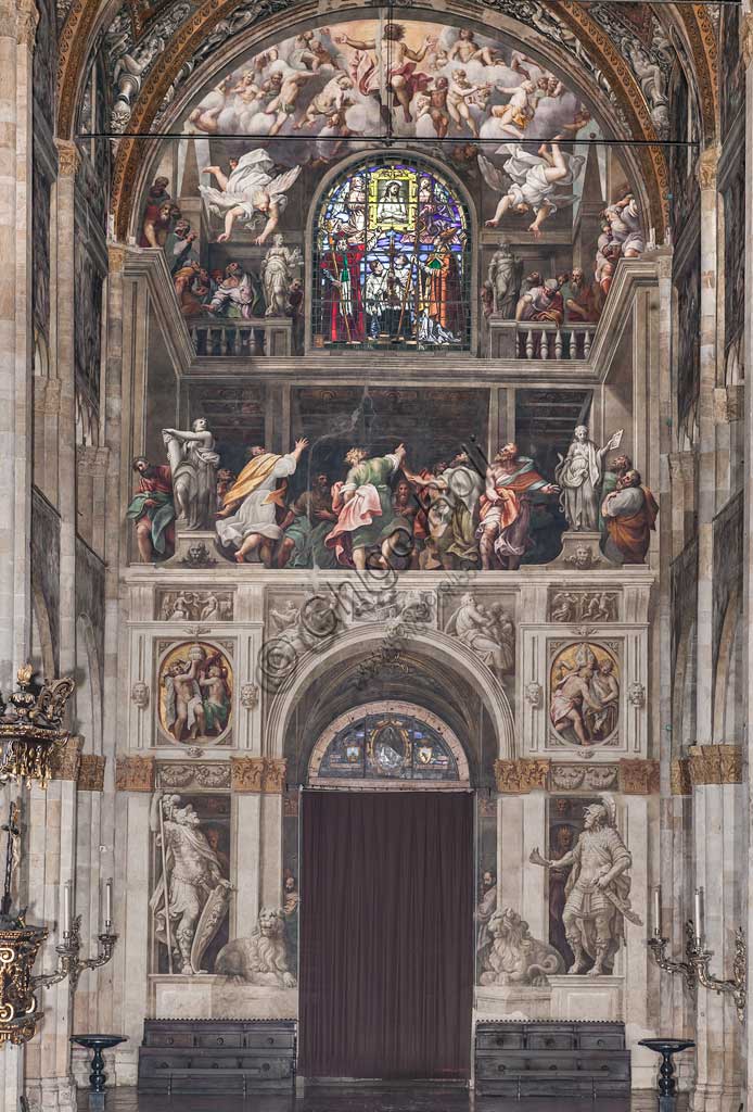 Parma, Duomo (Cattedrale di Sana Maria Assunta): navata centrale e controfacciata.