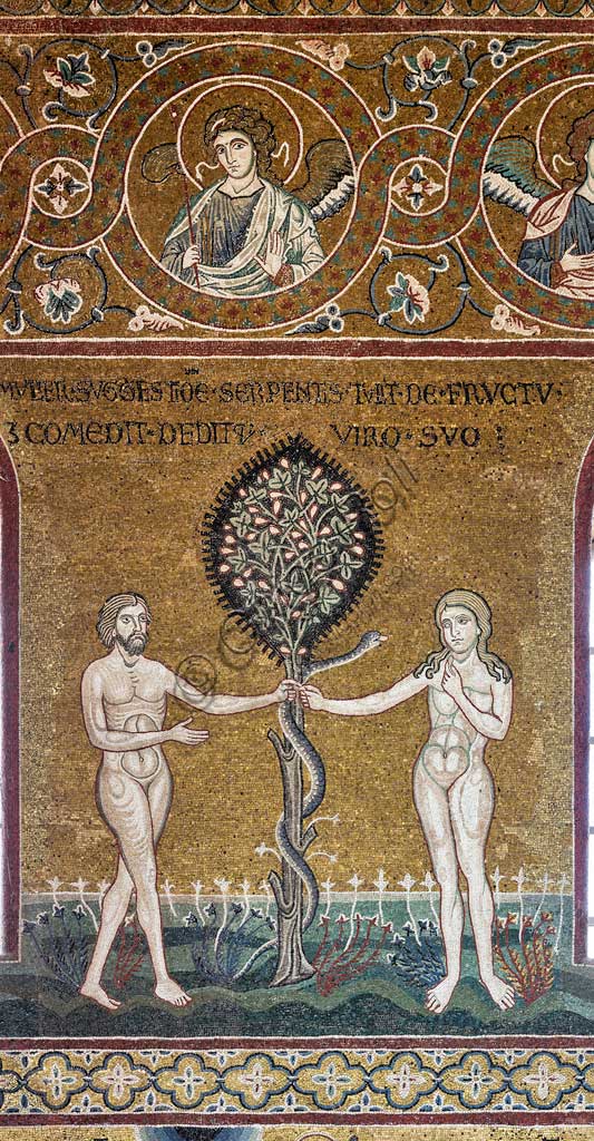 Monreale, Duomo: "Il peccato originale", mosaico bizantino, Ciclo del Vecchio Testamento - Paradiso Terrestre, XII - XIII sec.Iscrizione latina: "MULIER SUGGESTIONI SERPENTIS TULIT DE FRUCTU ET COMEDIT DEDITQUE VIRO SUO".