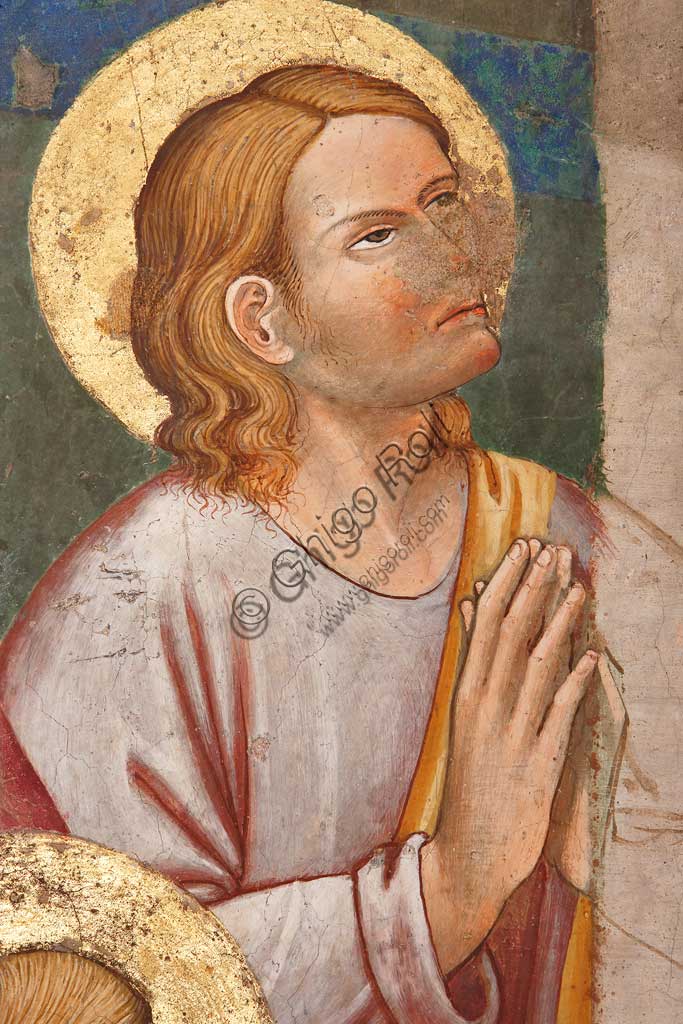 Rocca di Vignola, Cappella Contrari, parete Ovest "Pentecoste", affresco del Maestro di Vignola, anni Venti del Quattrocento. Particolare con santo in preghiera.