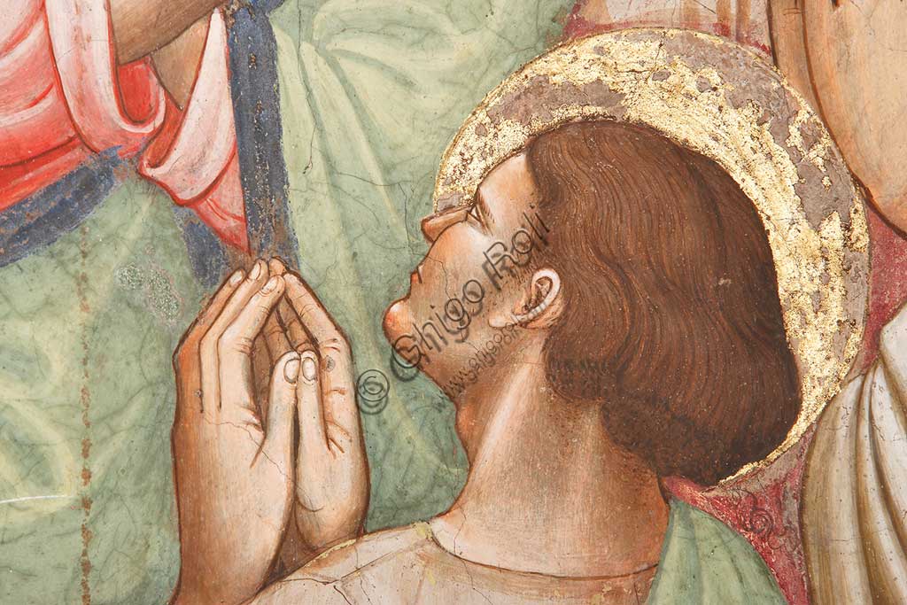 Rocca di Vignola, Cappella Contrari, parete Ovest "Pentecoste", affresco del Maestro di Vignola, anni Venti del Quattrocento. Particolare con santo in preghiera.