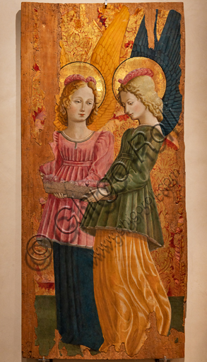 Perugia, Galleria Nazionale dell'Umbria: Angeli che offrono rose, di Benedetto Bonfigli,1466, dipinto su tavola.  