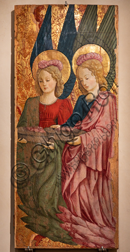 Perugia, Galleria Nazionale dell'Umbria: Angeli che offrono rose, di Benedetto Bonfigli,1466, dipinto su tavola.  