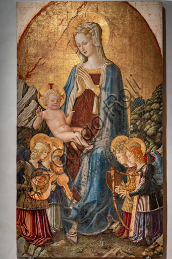 Perugia, Galleria Nazionale dell'Umbria: Madonna si S. Domenico, di Benedetto Bonfigli,1448-9, tempera e olio (?) su tavola.  