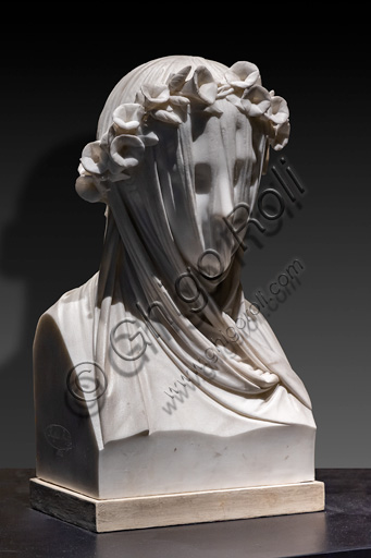 Raffaele Monti: "Veiled Dame", 1845, marble sculpture.