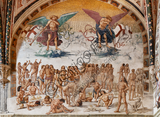  Orvieto,  Basilica Cathedral of Santa Maria Assunta (or Duomo), the interior, Chapel Nova or St. Brizio Chapel, lunette of the east wall: "Resurrection of the flesh", fresco by Luca Signorelli, (1500 - 1502).