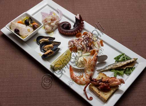  Restaurant La Rocchetta: seafood appetizer.