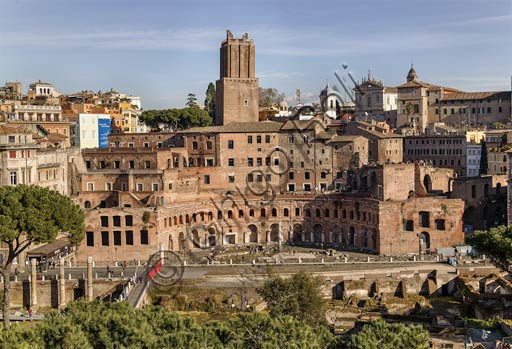  Rome, Trajan's Market (Mercatus Traiani): view of the "Emiciclo" and the "Torre delle Milizie" ("Tower of the Militia").