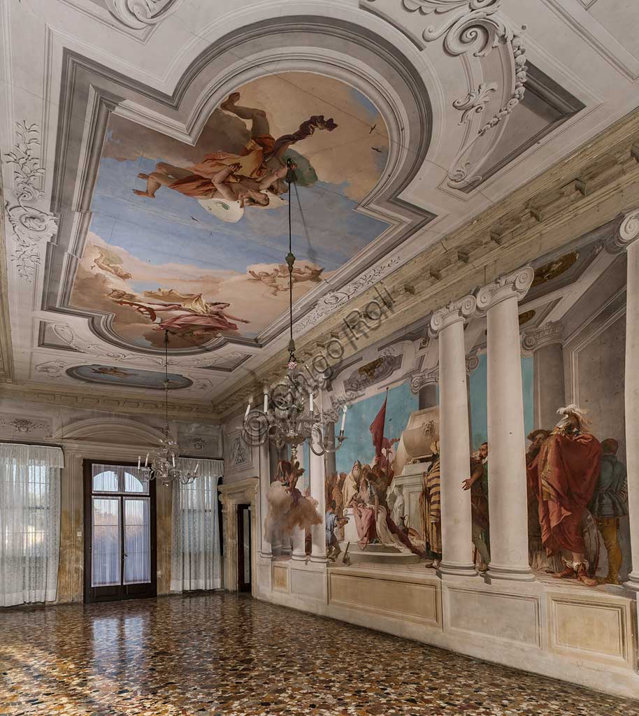 Vicenza, Villa Valmarana ai Nani, Palazzina: veduta dell'atrio con, alla parete, "Il sacrificio di Ifigenia" e, sul soffitto, "Diana ed Eolo".  Affresco di Giambattista Tiepolo, 1757.