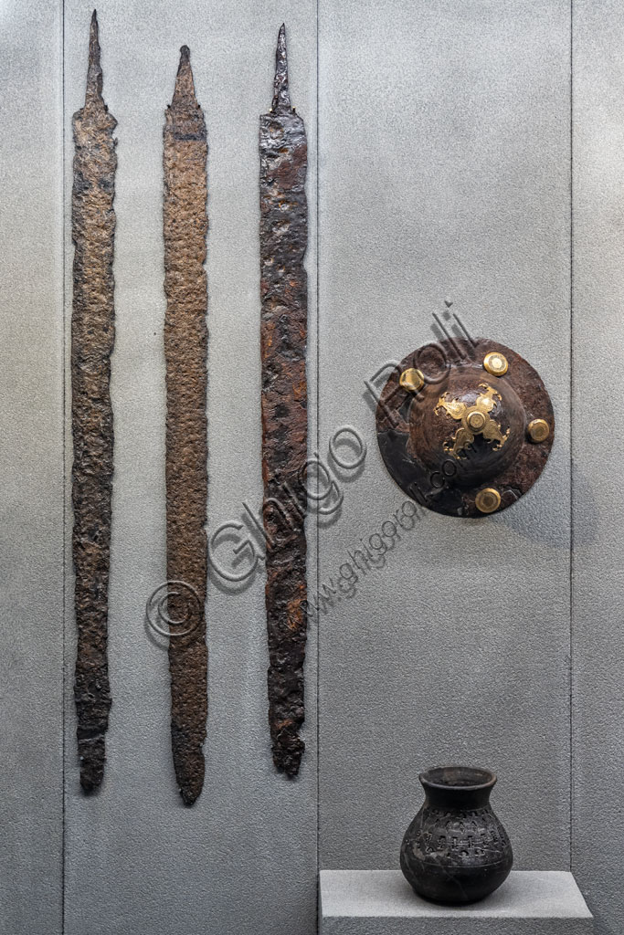 Brescia, "Santa Giulia, Museum of the City" (Unesco site since 2011): elements of a Longobard tomb kit (late 6th-7th century) found in the necropolis of Leno, Porzano.