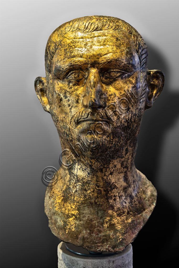 Brescia, "Santa Giulia, Museum of the City" (Unesco site since 2011):  portrait of the Emperor Probus o, less likely, Diocletian. It is one of the six Roman busts in gilded bronze found in the ancient Capitolium in 1826.