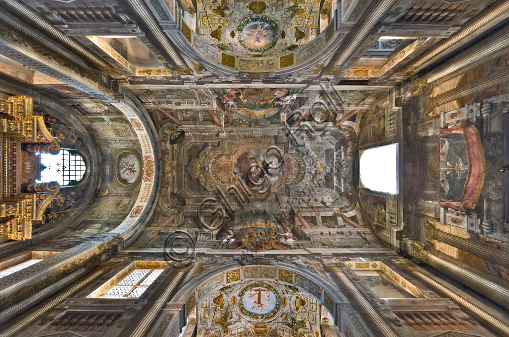 Sassuolo, Chiesa di San Francesco, interno: “Apoteosi di San Francesco”, eseguita dal pittore di corte Jean Boulanger al centro della volta.