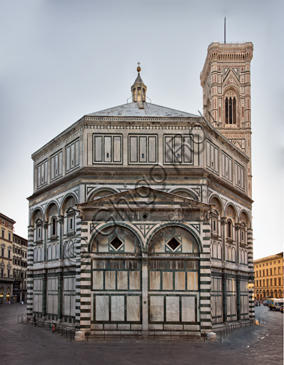 Firenze, Battistero di San Giovanni, esterno, il lato Ovest:  la "Scarsella".