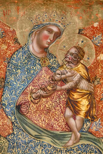 Roma, Museo Nazionale di Palazzo Venezia (già nella chiesa di San Giorgio a Pirano, Istria): Paolo Veneziano, Polittico della Madonna con Bambino e Santi (1355). Particolare dello scomparto centrale con la Madonna e il Bambino. Tempera, olio e oro su tavola cm 60 x 240.