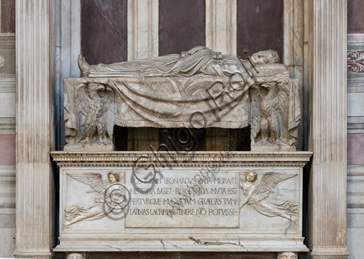 Basilica of the Holy Cross, right aisle: "Sepulchre of Leonardo Bruni", by Bernardo Rossellino (1444-5).Detail.