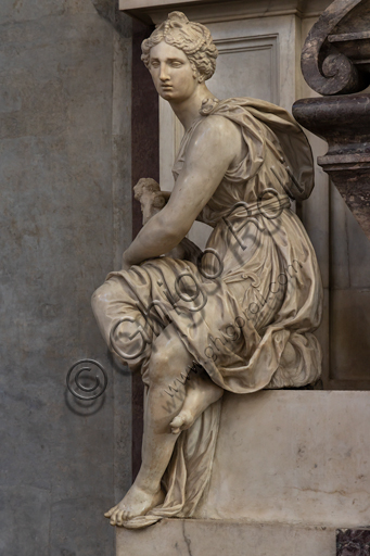 Basilica of the Holy Cross, right aisle: "Sepulchre of Michelangelo Buonarroti", designed by Vasari after the remains of the great artist arrived in Florence from Rome (1564).Detail of the personification of the Painting by Battista Lorenzi.