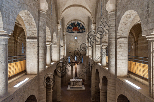  Spoleto, St. Euphemia Church: view of the nave and the matronea. 11th and 12 century.