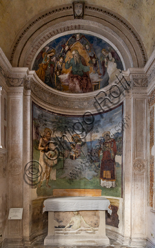 Spoleto, Duomo (Cattedrale di Santa Maria Assunta), navata destra, Cappella Eroli (1497): nell'absidiola, "Padre eterno e angeli, Madonna col Bambino, il Battista e S. Stefano", e  sul paliotto dell'altare "Pietà", affreschi del PInturicchio  (Bernardino di Betto).