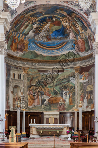 Spoleto, Duomo (Cattedrale di Santa Maria Assunta), presbiterio: veduta del catino dell'abside e del tamburo con "Storie della Vergine", affreschi di Filippo Lippi, con l'aiuto di Fra' Diamante e Pier Matteo d'Amelia, 1468-9. 