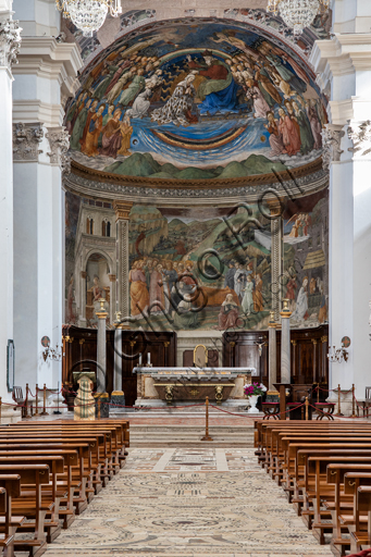 Spoleto, Duomo (Cattedrale di Santa Maria Assunta): veduta della navata centrale e del presbiterio (catino dell'abside e del tamburo) con "Storie della Vergine", affreschi di Filippo Lippi, con l'aiuto di Fra' Diamante e Pier Matteo d'Amelia, 1468-9. 