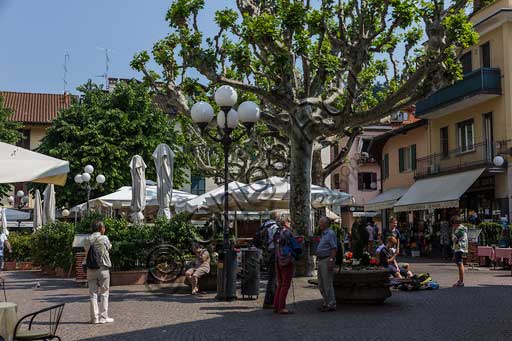   Stresa: view of the main square.