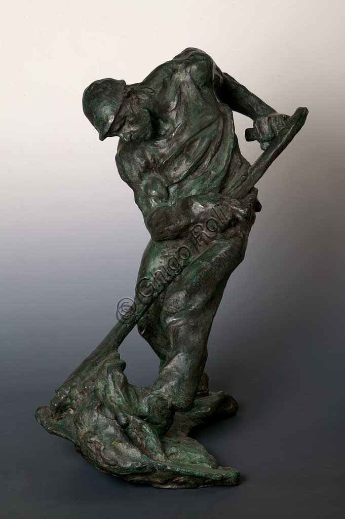 Assicoop - Unipol Collection: "Mowing Peasant", bronze statue, by Giuseppe Graziosi (1879 - 1942).