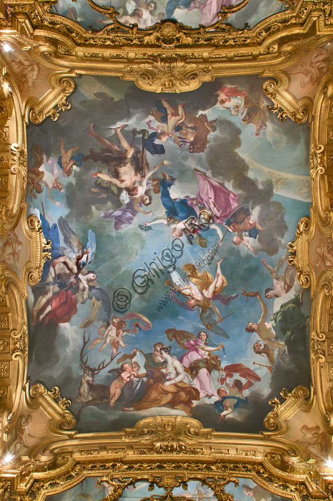 Torino, Palazzo Reale,  Regio Gabinetto (Gabinetto di Toeletta):  il soffitto con "Ercole come personificazione di Virtù e Valore incoronato da Giustizia". Oppure "Le virtù proprie di un monarca". Affreschi di Claudio Francesco Beaumont  (1731-33).