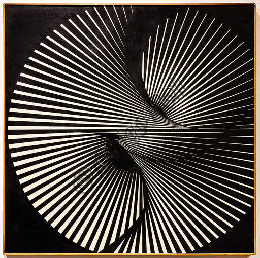 Museo Novecento: "Radial Twisting", by Franco Grignani, 1965. Oil painting on canvas.