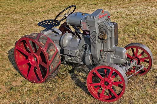 Old Tractor.Make: HürlimannModel: 1 K 8Year: 1929Fuel: GasolineNumber of Cylinders: 1Displacement: 850 ccHorse Power: 8 HPCharacteristics: Bernard engine,  it cost a lot (3,750 Swiss francs).