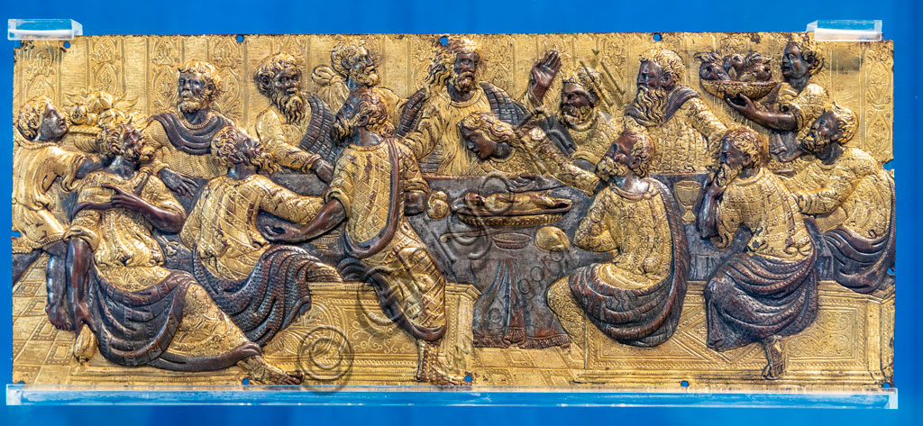 Brescia, Pinacoteca Tosio Martinengo: "Ultima cena", di Maestro dell'Emilia, bronzo dorato rifinito a cesello, 1540 - 60.