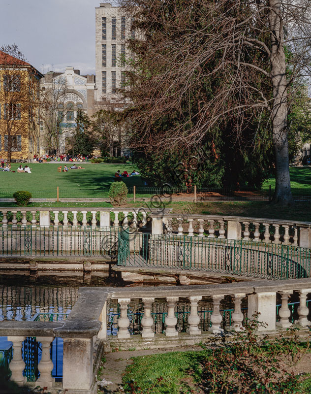 Veduta del Giardino della Guastalla. in primo piano la peschiera degli inizi del ‘600.