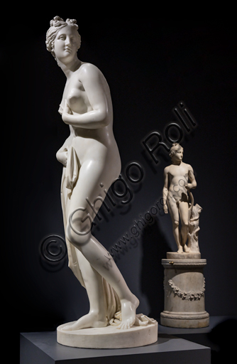  "Venus", 1817-20, by Antonio Canova (1757 - 1822), marble statue.