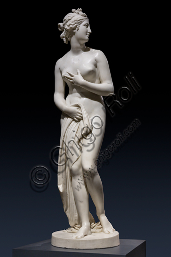  "Venus", 1817-20, by Antonio Canova (1757 - 1822), marble statue.