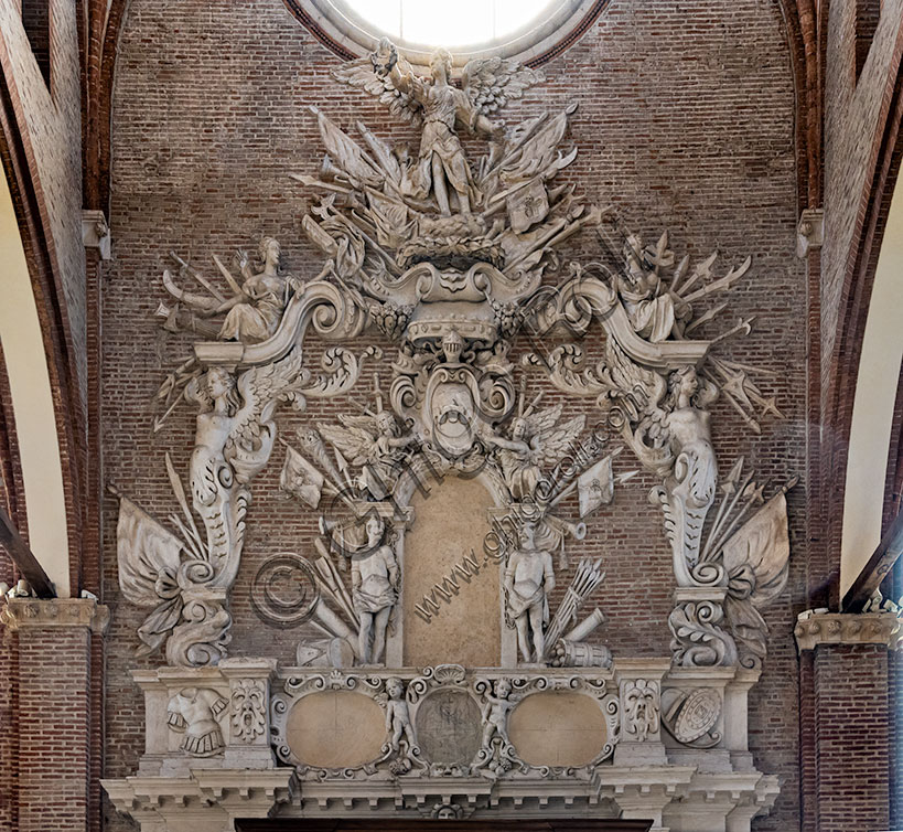 Vicenza, St. Lawrence Church, the counter-façade: “monument dedicated to General G. B. Da Porto”, baroque art work  decorated by war emblems, by Agostino Festa, 1661.
