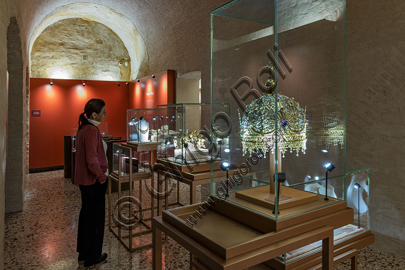 Vicenza, Jewellery Museum: view of the room Symbol.